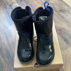 Ugg Boots T Corene Patent size 9 (girls)